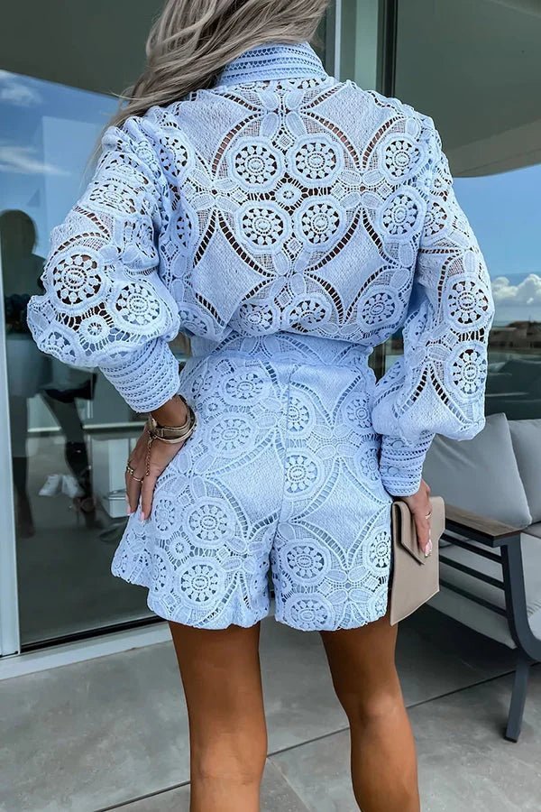 Natalies broderade spetsset