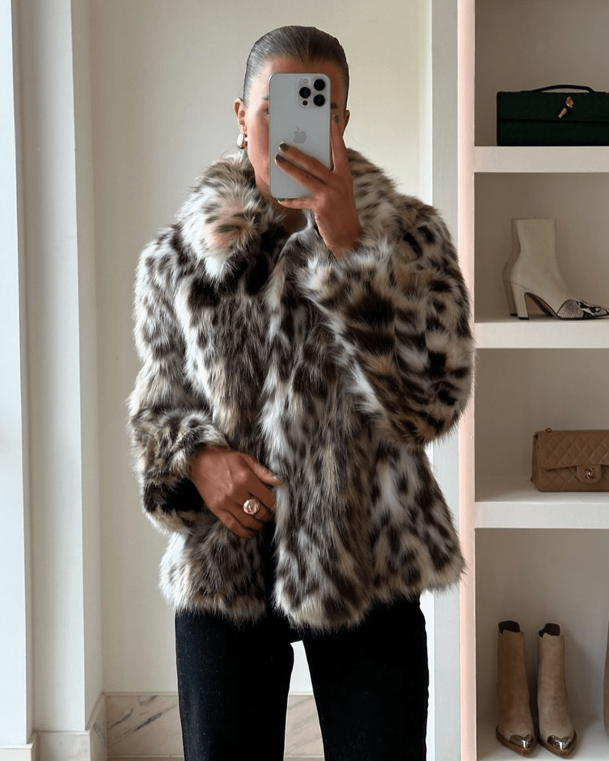 Nora leopardmönstrad kappa i fuskpäls