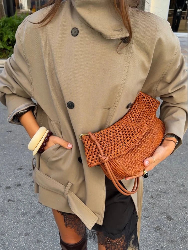 Saddie kort trenchcoat med skärp