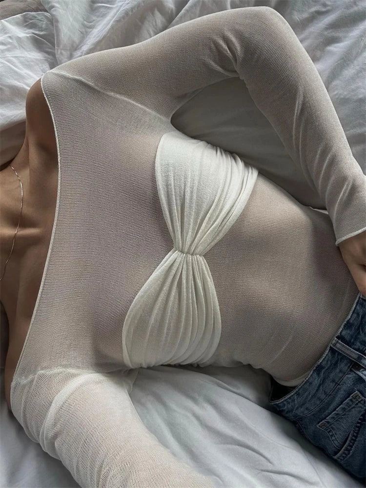 Sara genomskinlig mesh-topp med bara axlar