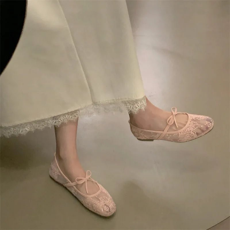 Saskia broderade ballerinaskor i mesh
