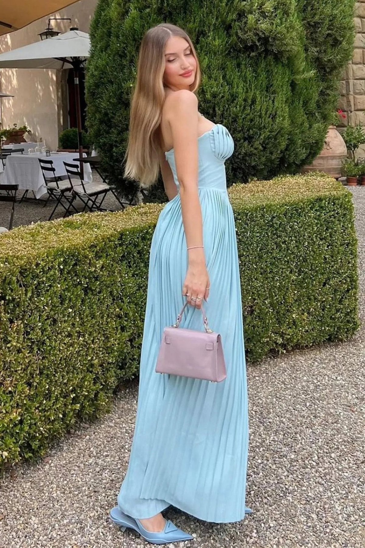 Selena axelbandslös maxiklänning