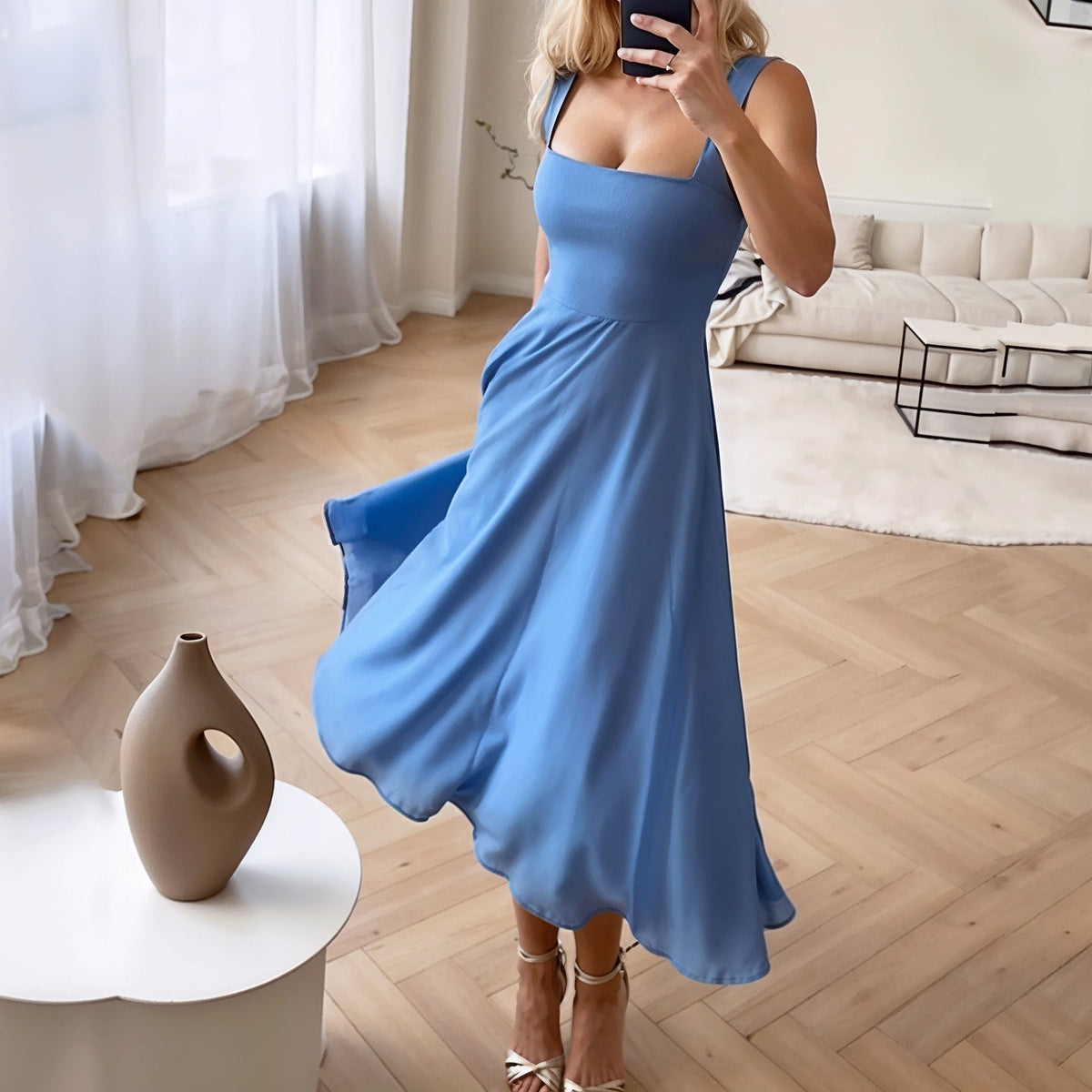 Sophia ärmlös midiklänning