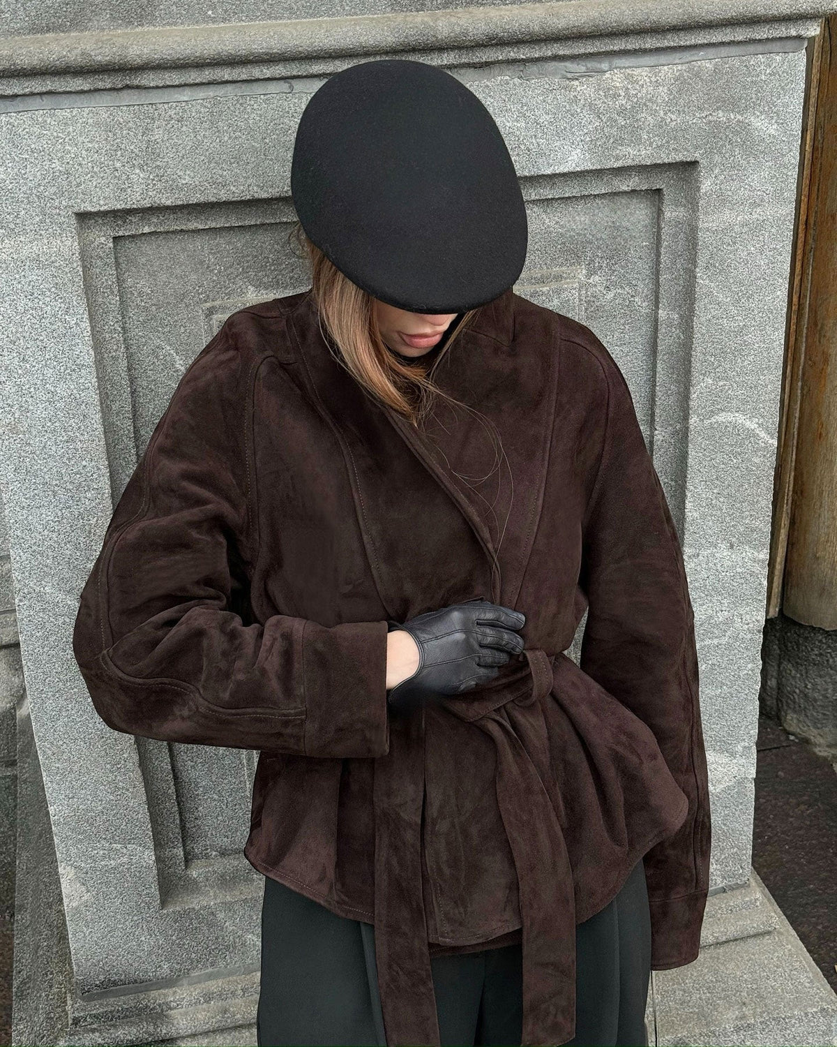 Teresa trenchcoat i mocka med skärp