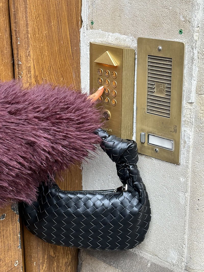 Minivävd väska